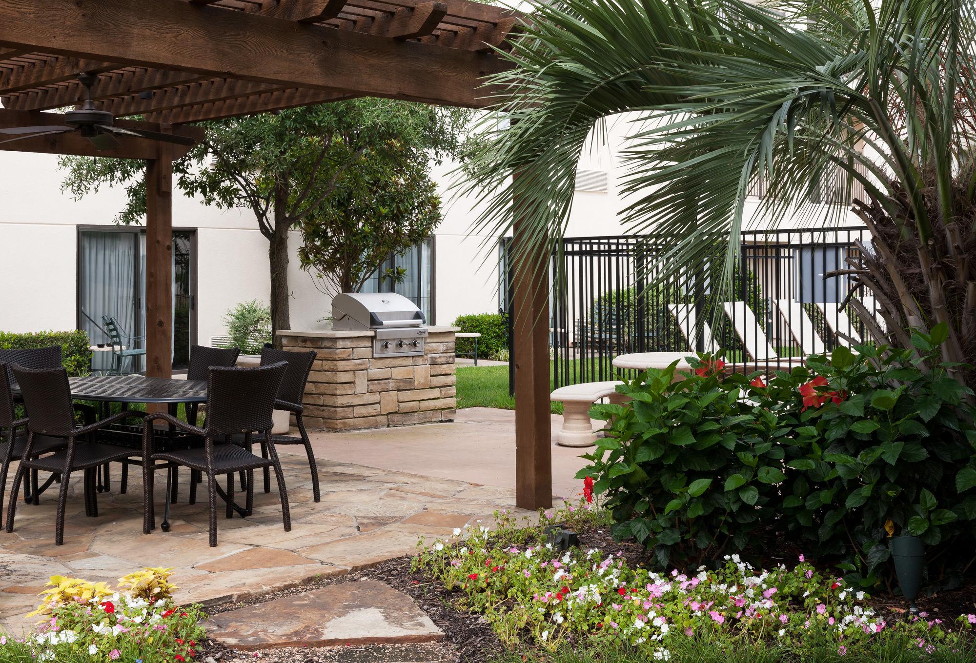 Hotel Courtyard By Marriott Waco Exterior foto