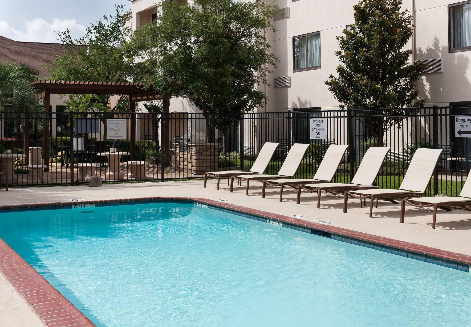 Hotel Courtyard By Marriott Waco Exterior foto